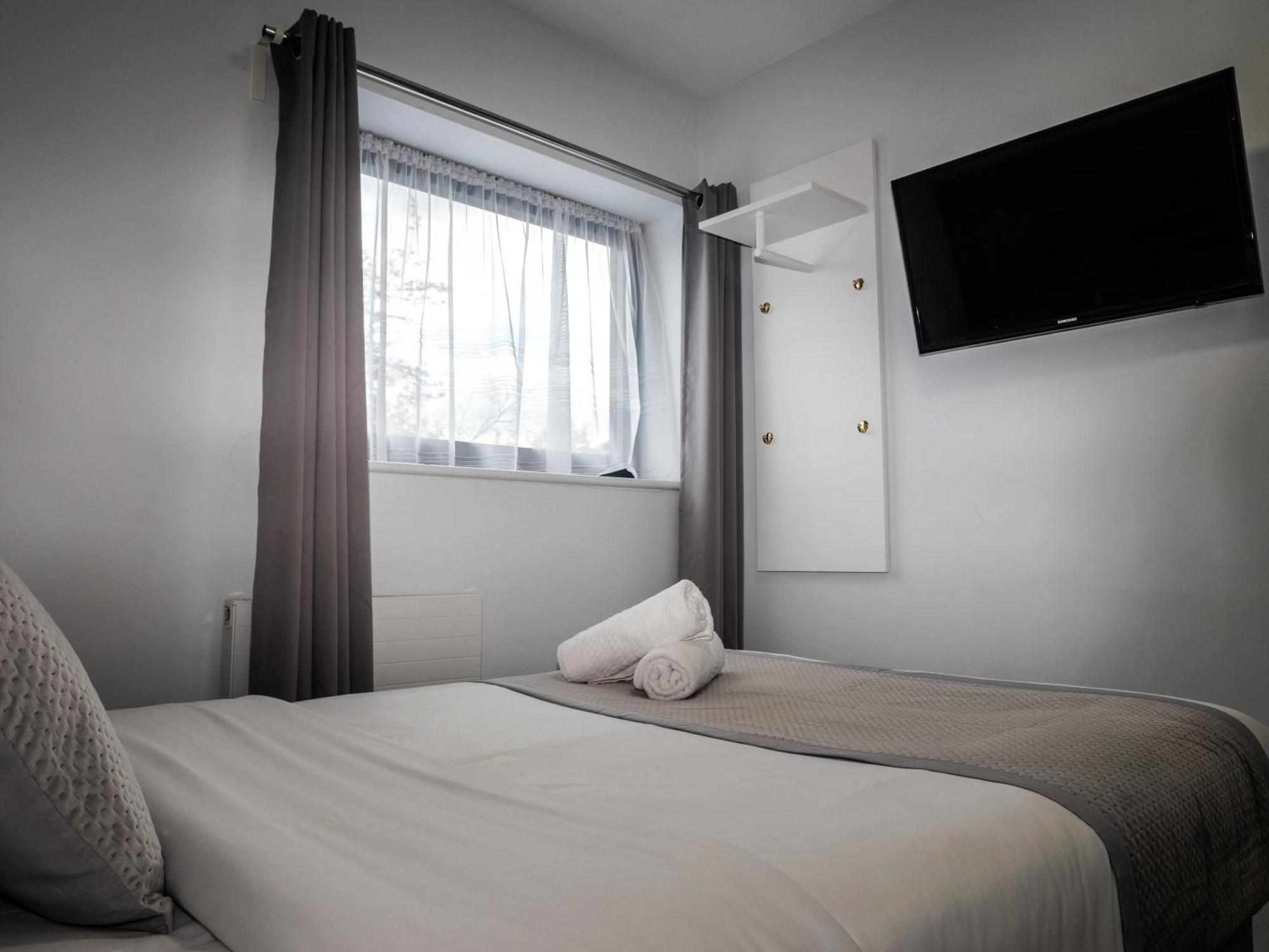 Sky Nights Hotel London Heathrow Hillingdon Ngoại thất bức ảnh