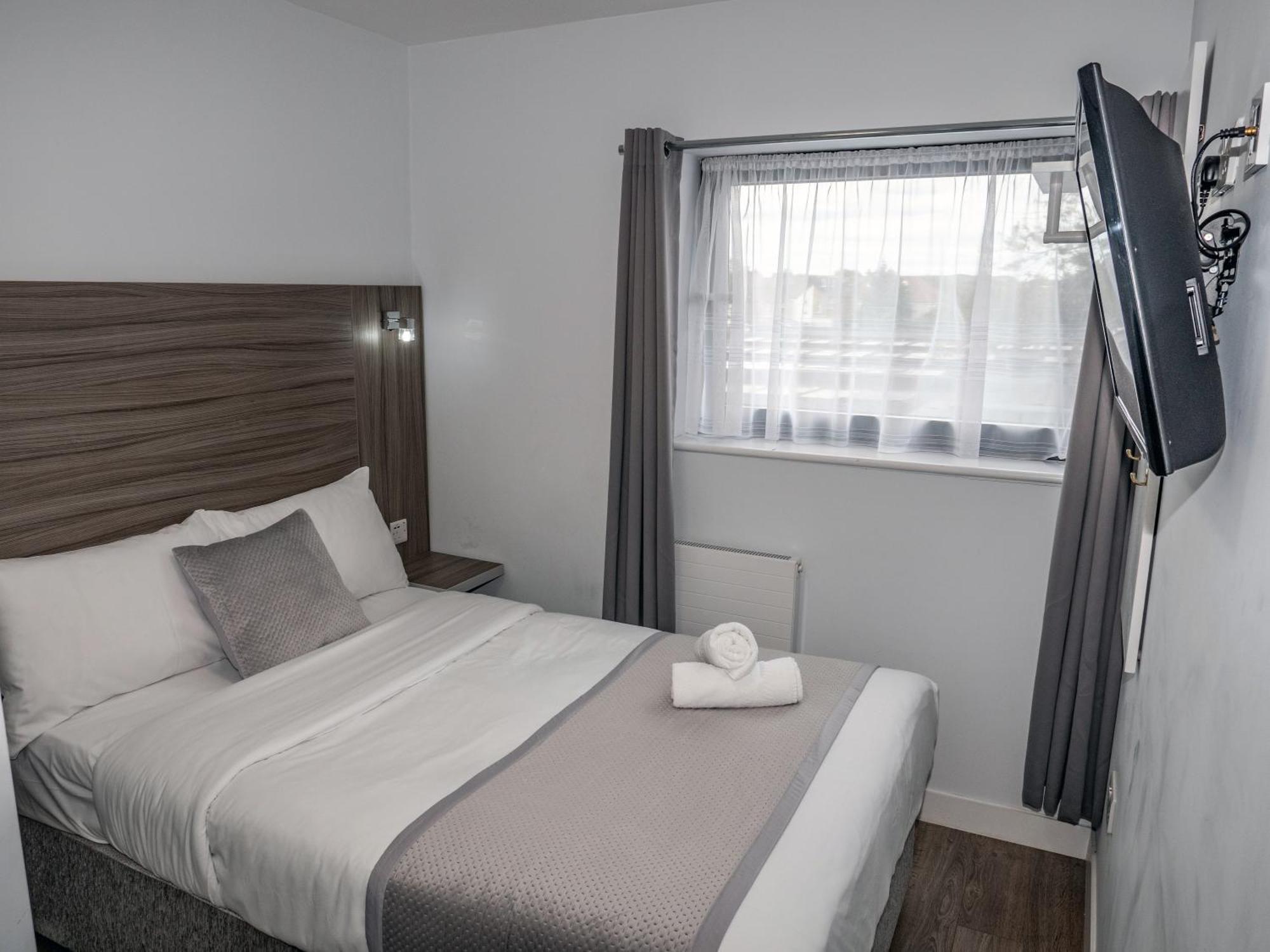 Sky Nights Hotel London Heathrow Hillingdon Ngoại thất bức ảnh
